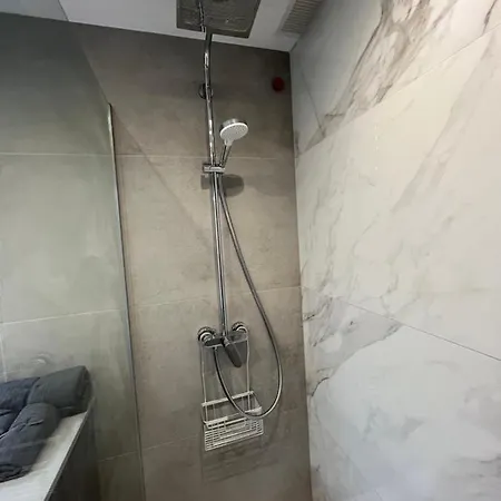 아파트 Relaxing Modern Beachfront - Amazing Sea View *